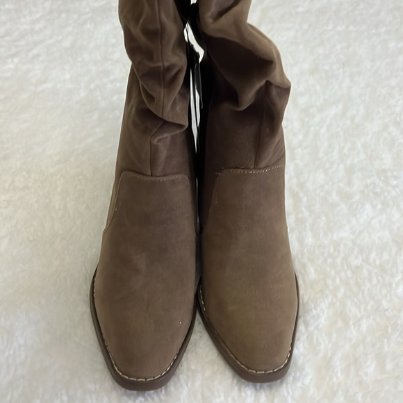 New! Women’s Harlan Boots - Picture 6 of 8